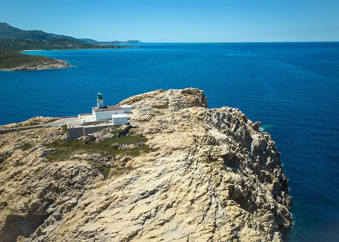 Appartement T2 A Rousse Proche Et Centre LʼÎle-Rousse