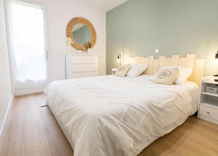 Appartement T2 A Rousse Proche Et Centre LʼÎle-Rousse