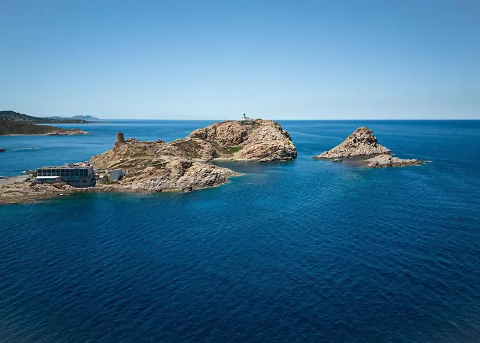 Appartement T2 A Rousse Proche Et Centre LʼÎle-Rousse